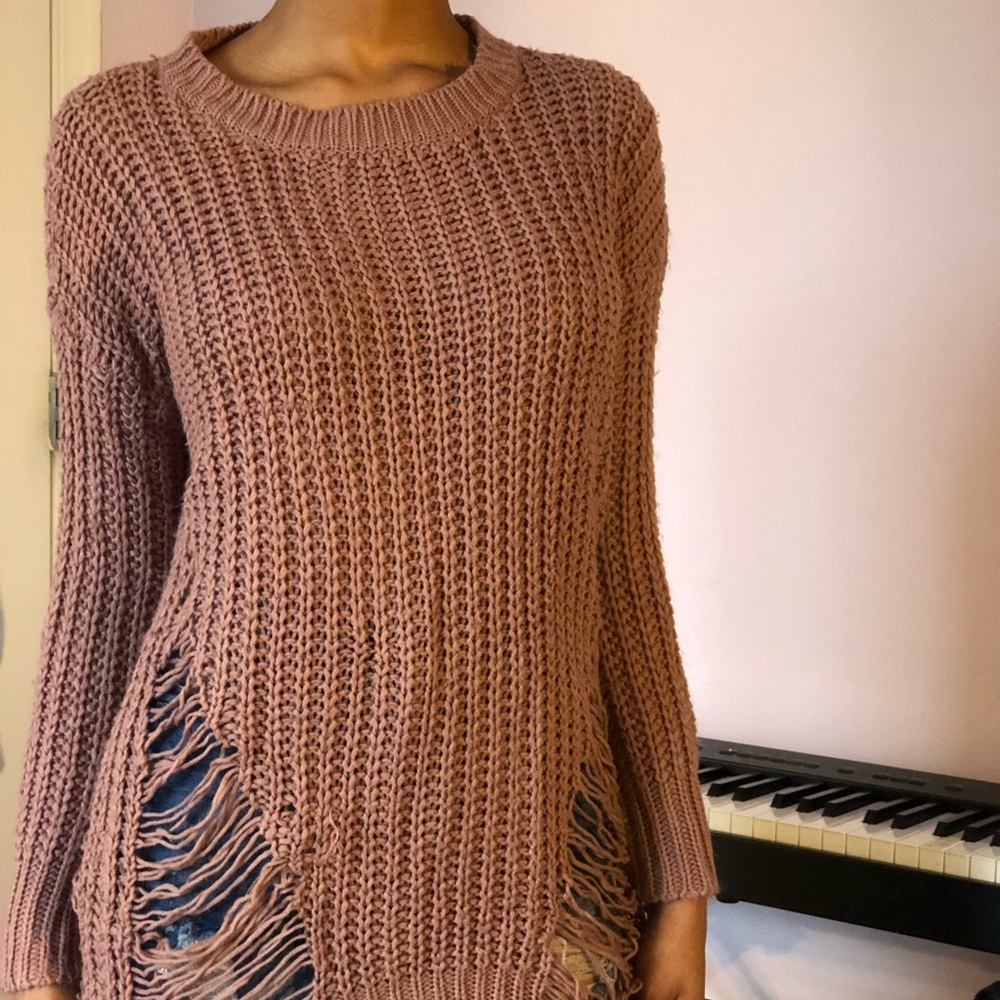 ☾Cute Mauve Distressed Sweater☾